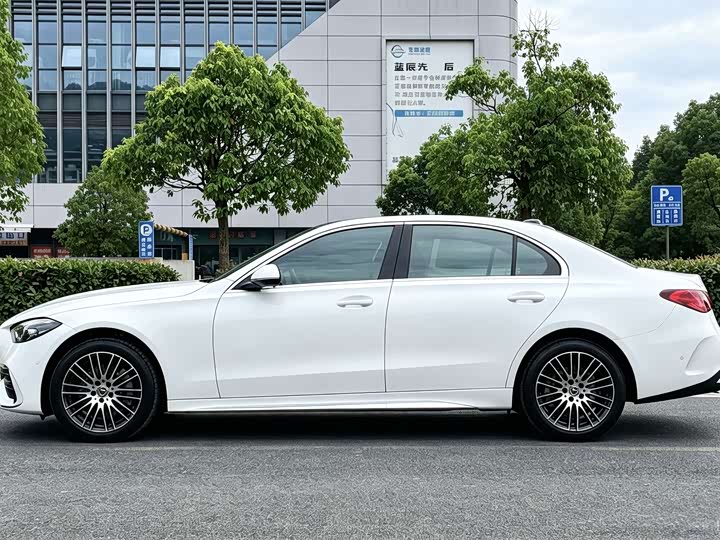 Mercedes-Benz C-Class, 2026 — фото 7 из 9