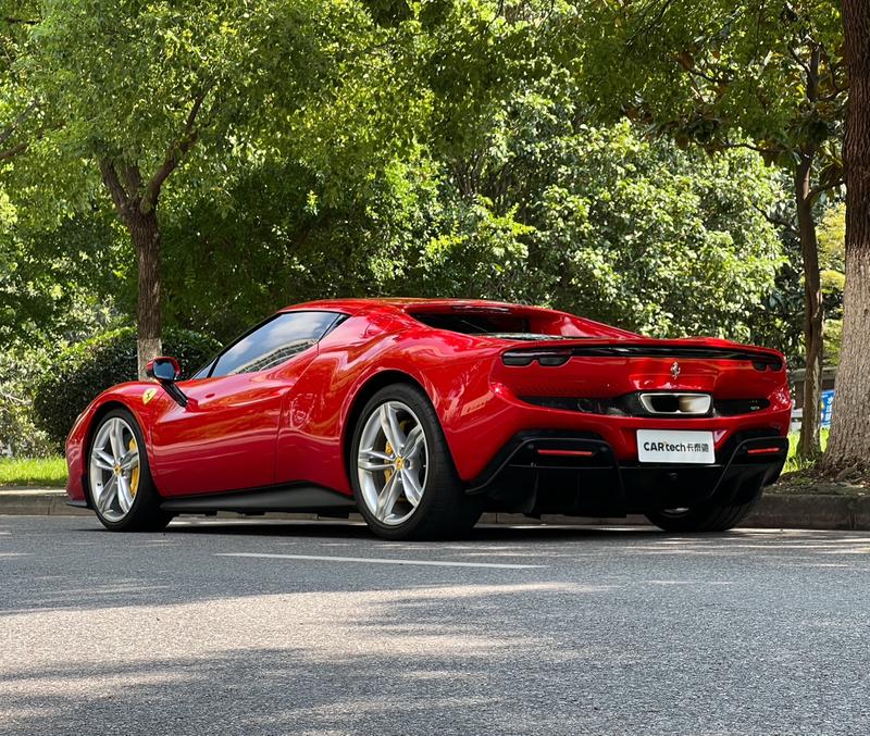 Ferrari 296, 2024 — фото 5 из 12