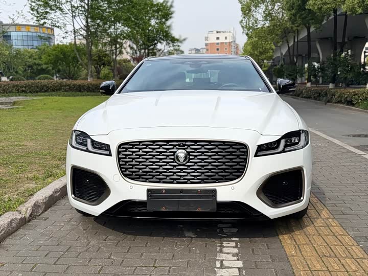 Jaguar XF L, 2024 — фото 2 из 9