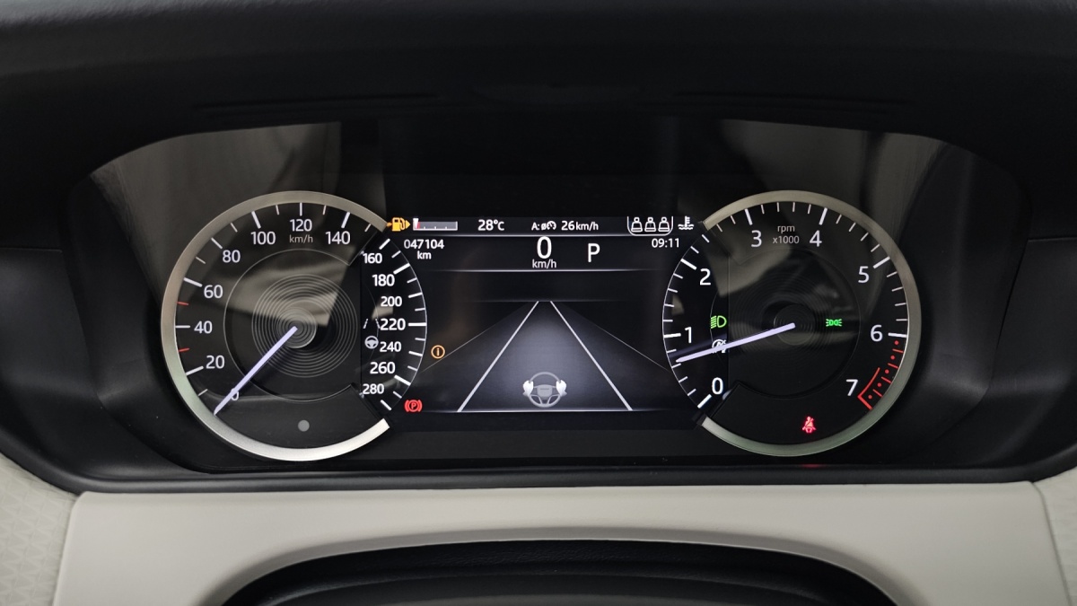 Land Rover Range Rover Velar, 2023 — фото 8 из 12