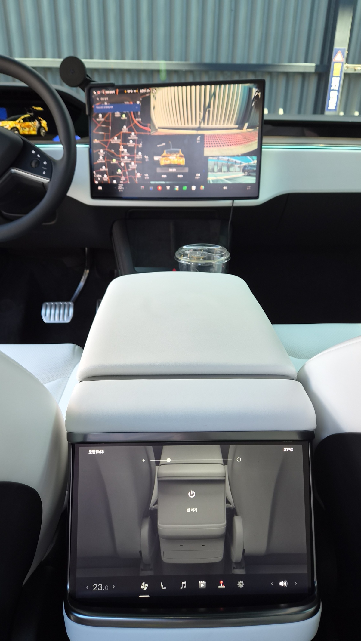 Tesla Model X, 2026 — фото 6 из 8