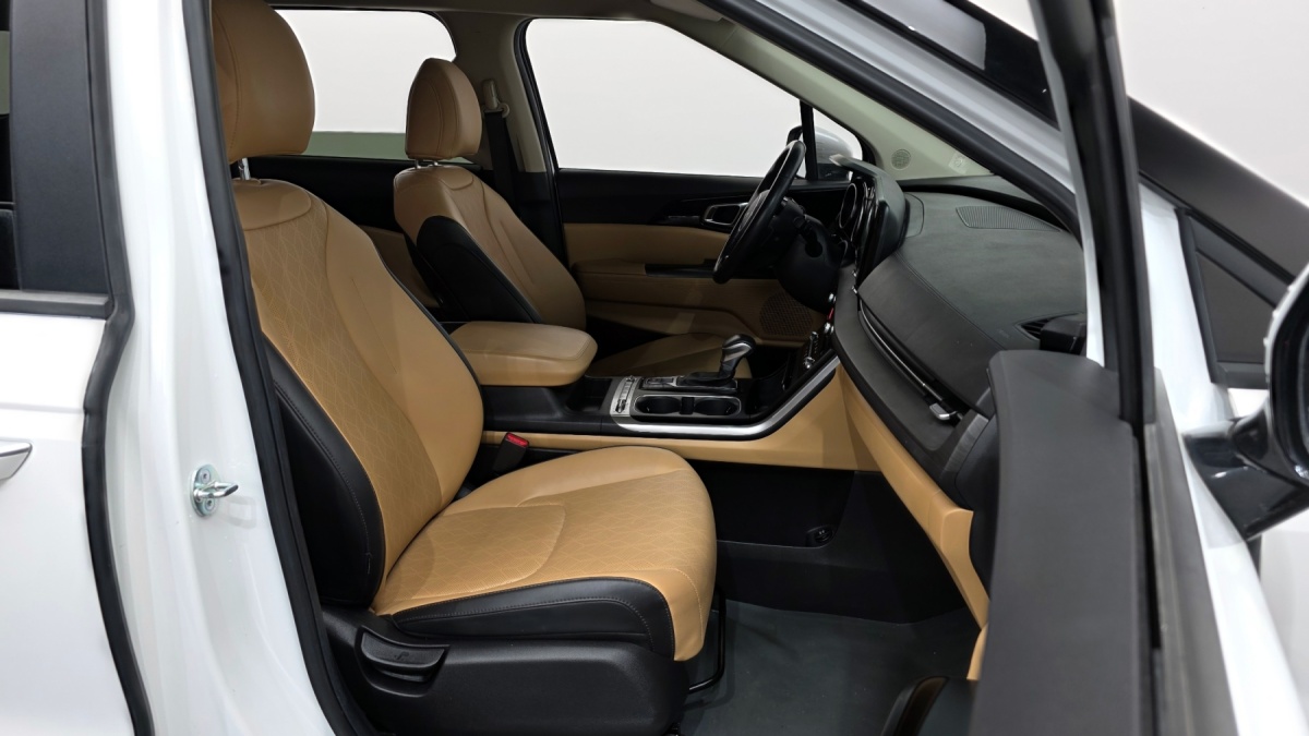 Kia Carnival, 2022 — фото 11 из 12