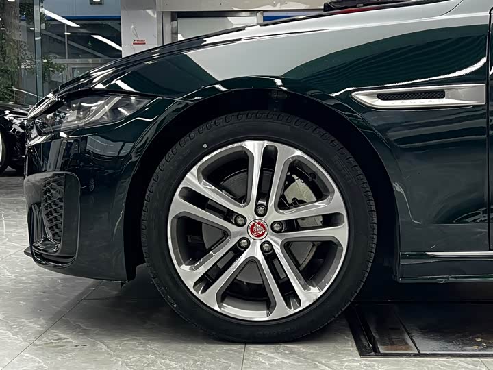 Jaguar XE L, 2022 — фото 8 из 9