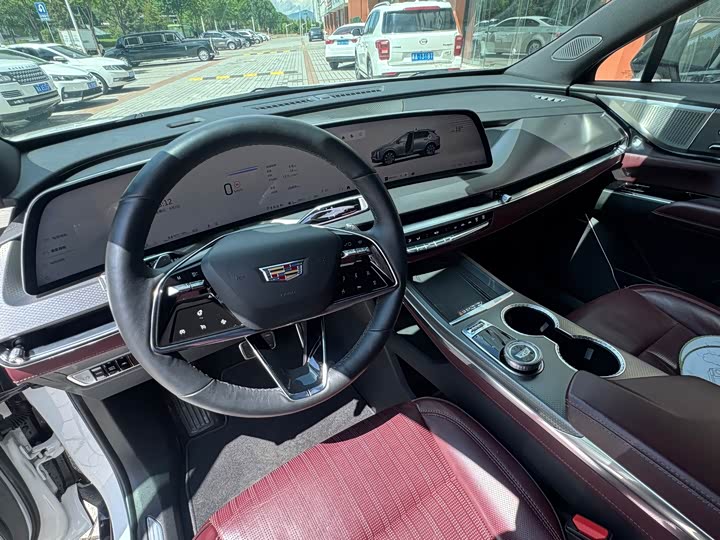 Cadillac XT5, 2024 — фото 8 из 9