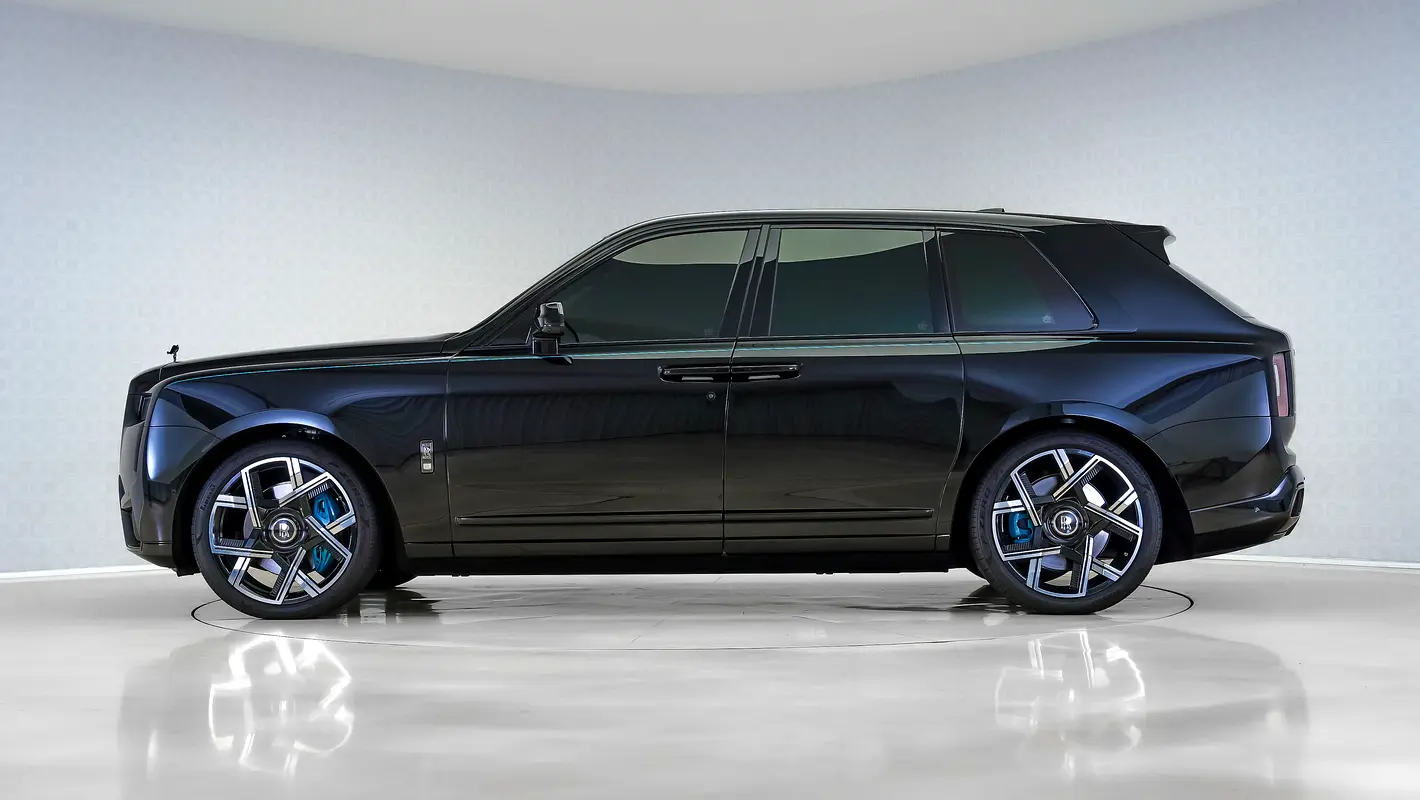 Rolls-Royce Cullinan, 2026 — фото 10 из 10