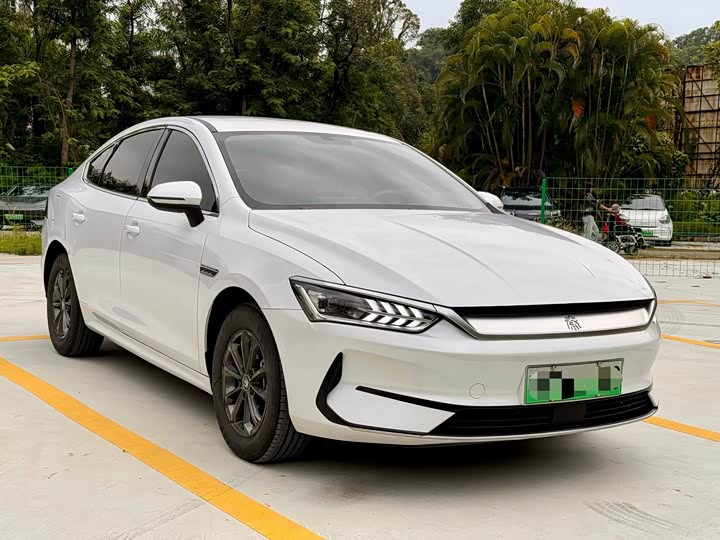 BYD Qin Plus, 2023 — фото 3 из 9