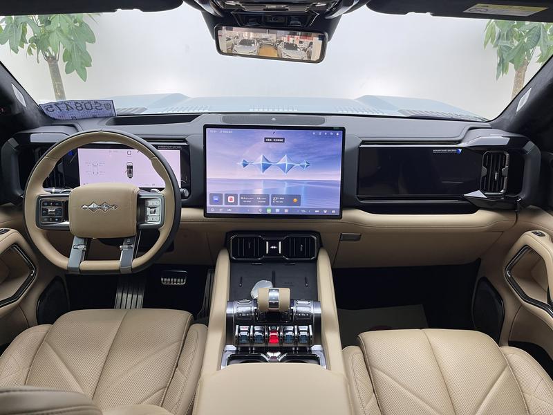 BYD FangChengBao Leopard 8, 2024 — фото 4 из 9