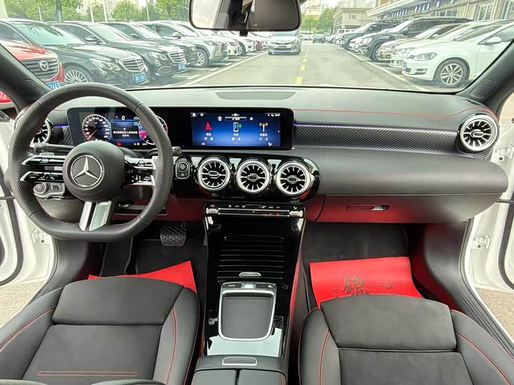 Mercedes-Benz A-Class, 2025 — фото 5 из 9