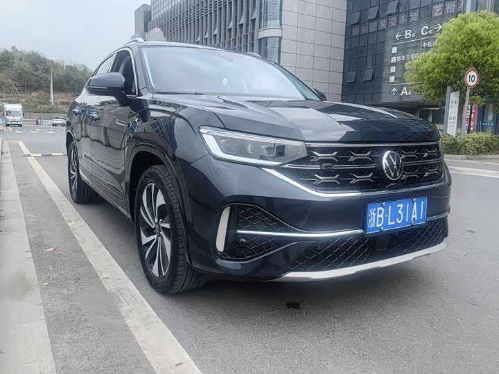 Volkswagen Tayron X, 2023 — фото 2 из 9