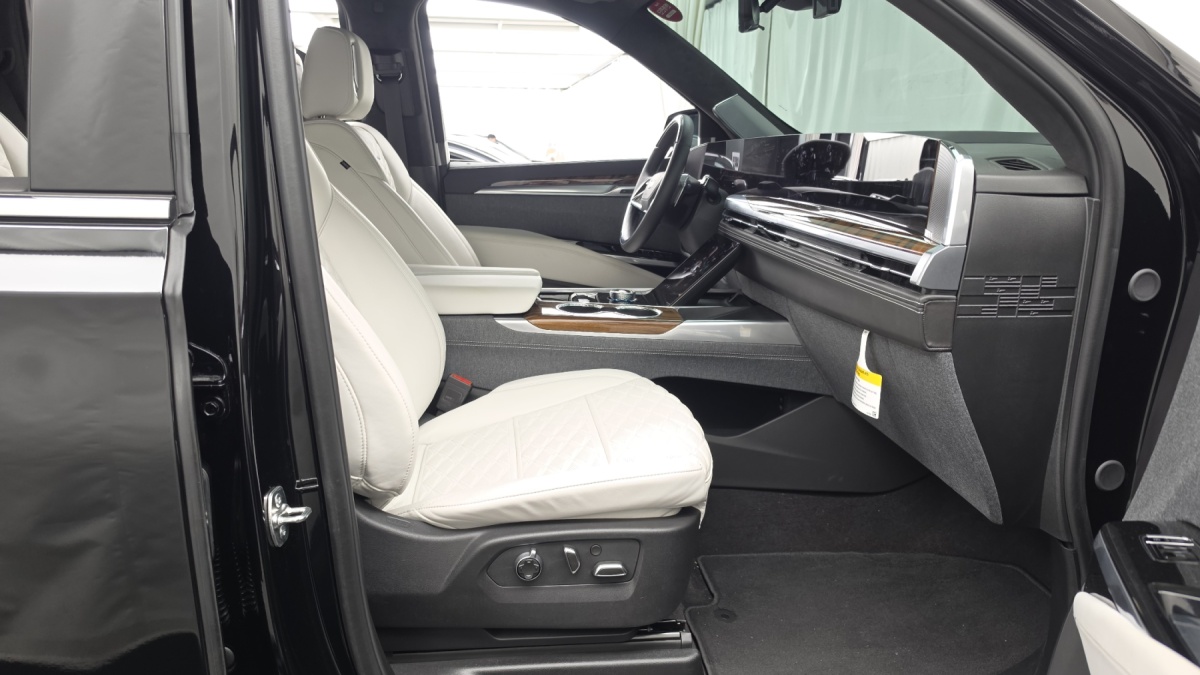 Cadillac Escalade, 2025 — фото 10 из 12