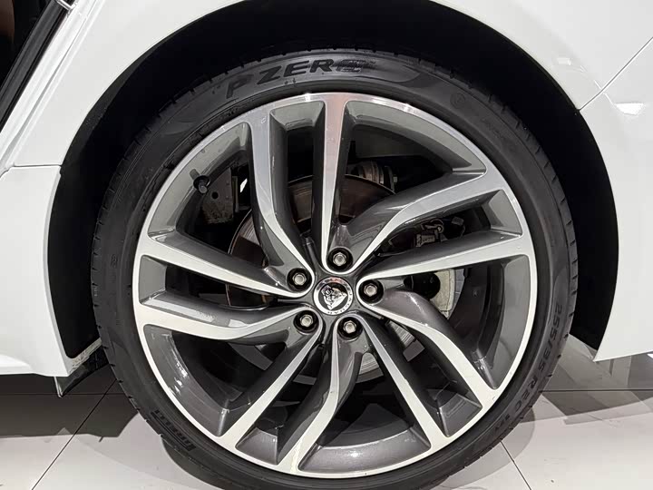 Jaguar XF L, 2023 — фото 8 из 9