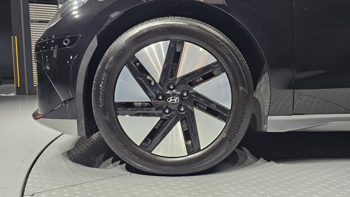 Hyundai Ioniq 6, 2023 — фото 5 из 12