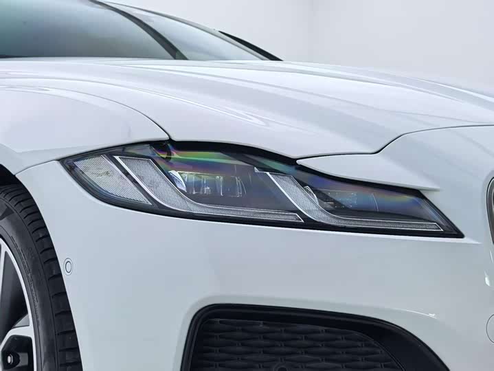 Jaguar XF L, 2022 — фото 4 из 9