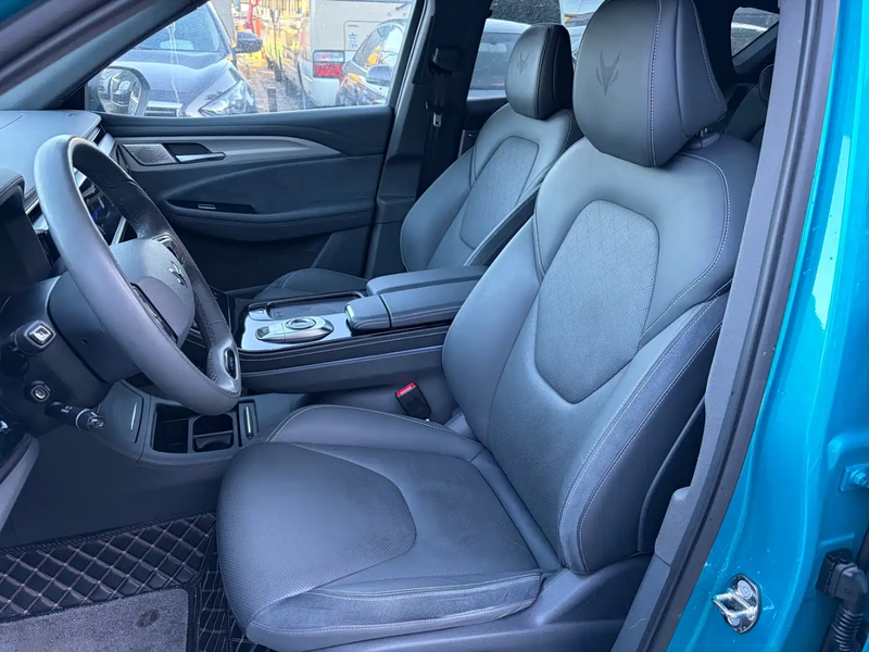 BAIC Arcfox Alpha T, 2023 — фото 8 из 12
