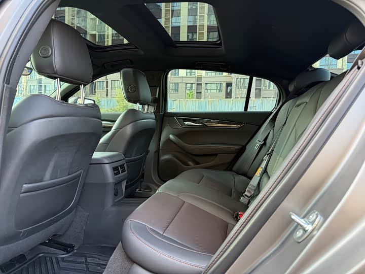 Cadillac CT5, 2026 — фото 7 из 9