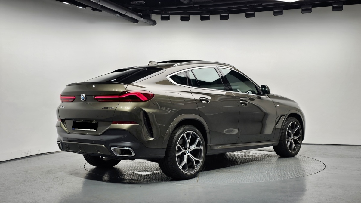 BMW X6, 2022 — фото 2 из 12