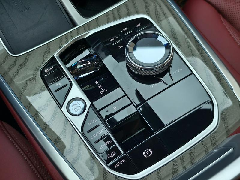 BMW X5, 2025 — фото 8 из 12