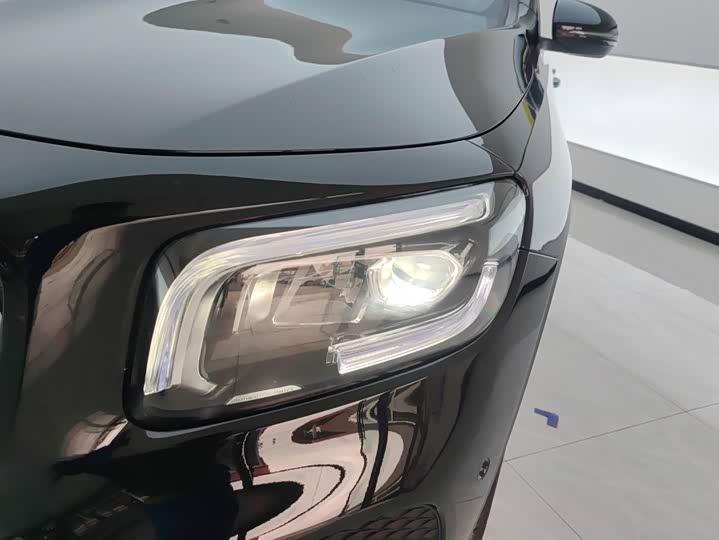 Mercedes-Benz GLB-Class, 2023 — фото 5 из 9