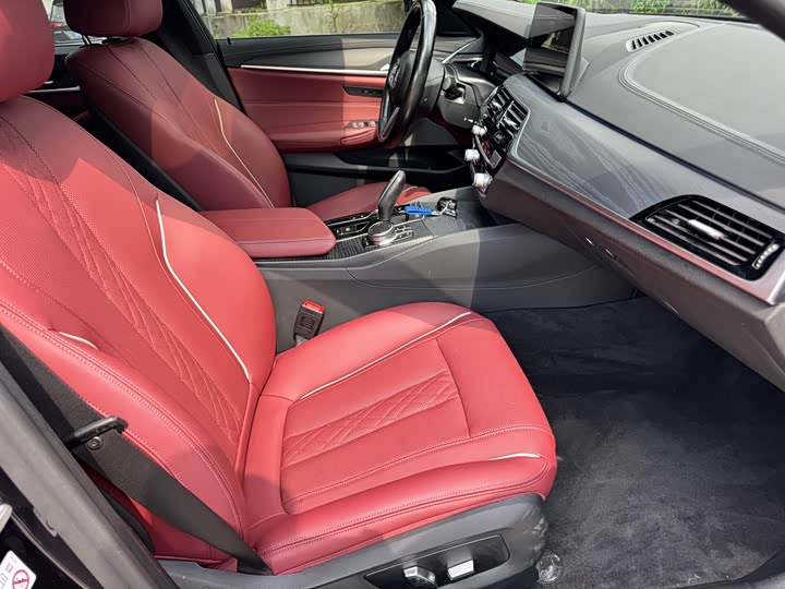 BMW 5 Series Hybrid, 2023 — фото 3 из 9