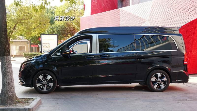 Mercedes-Benz V-Class, 2023 — фото 4 из 12