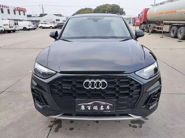 Audi Q5L, 2022 — фото 2 из 9