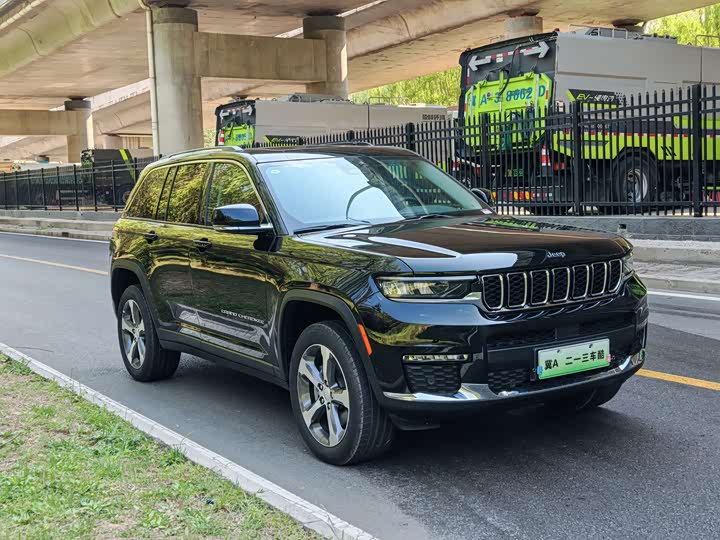 Jeep Grand Cherokee Hybrid, 2025 — фото 3 из 9