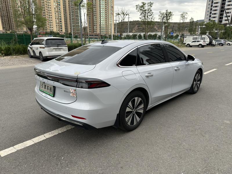 Geely Galaxy A7, 2025 — фото 7 из 12