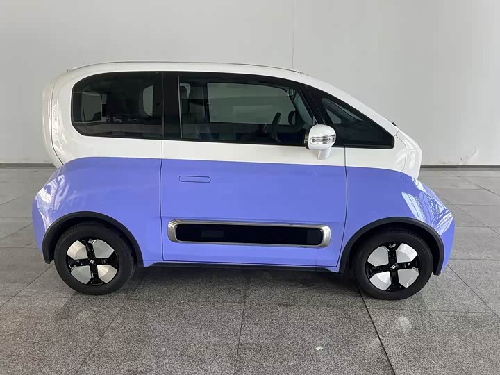 Baojun KiWi EV, 2022 — фото 7 из 9