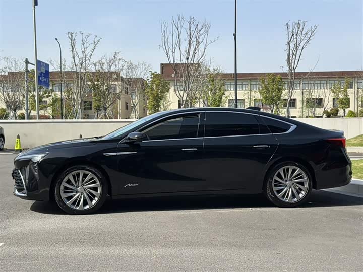 Buick LaCrosse, 2024 — фото 8 из 9