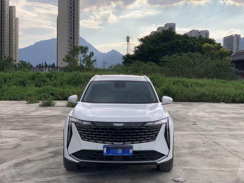 Geely Atlas L, 2023 — фото 2 из 12