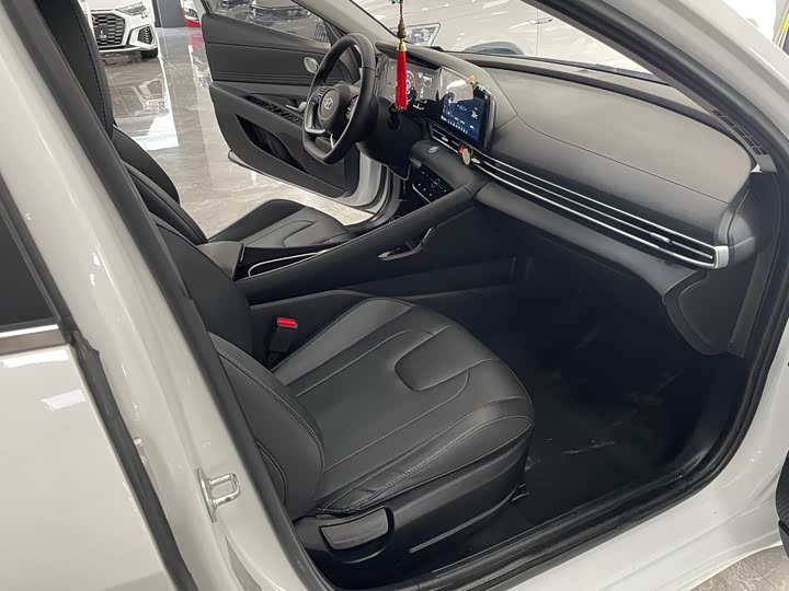 Hyundai Elantra N line, 2023 — фото 7 из 9