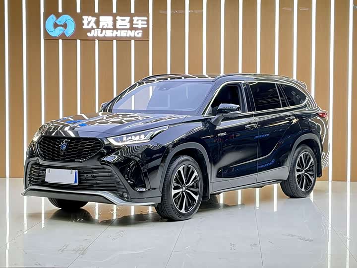 Toyota Crown Kluger, 2022 — купить в Перми под ключ