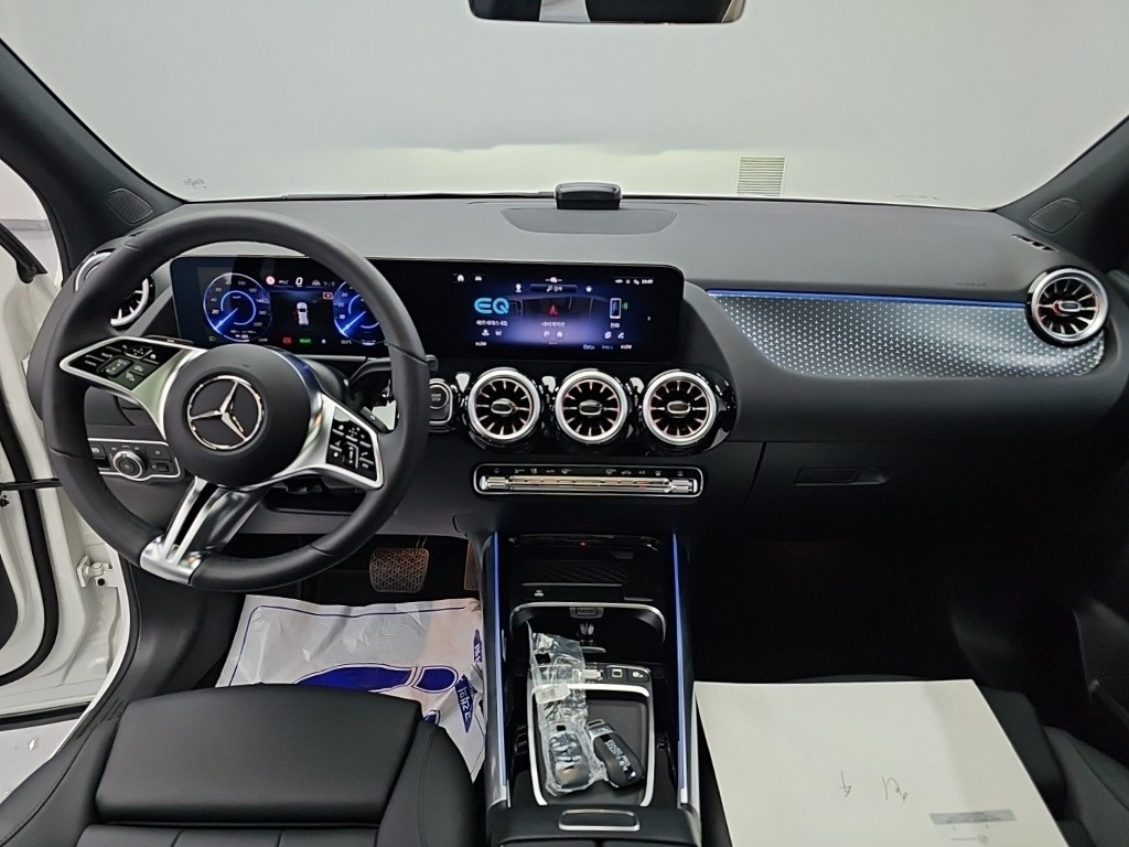 Mercedes-Benz EQA, 2025 — фото 7 из 12