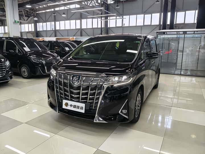 Toyota Alphard, 2022 — купить в Костроме под ключ