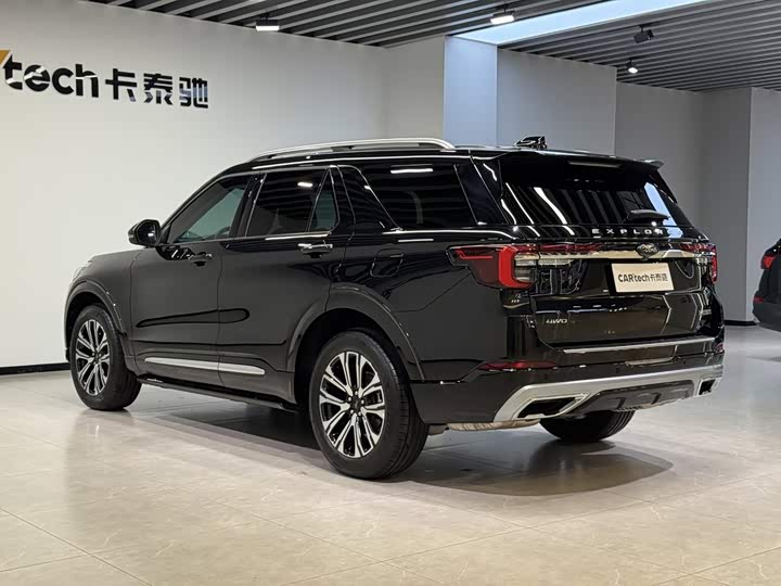 Ford Explorer, 2024 — фото 4 из 9