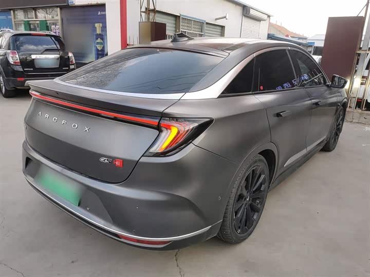 BAIC Arcfox Alpha S, 2023 — фото 5 из 9