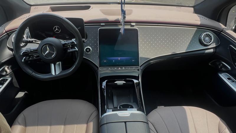 Mercedes-Benz EQE SUV, 2025 — фото 9 из 12