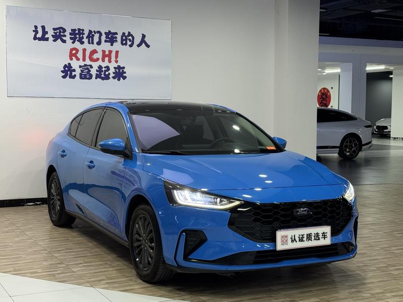 Ford Focus, 2022 — фото 3 из 12