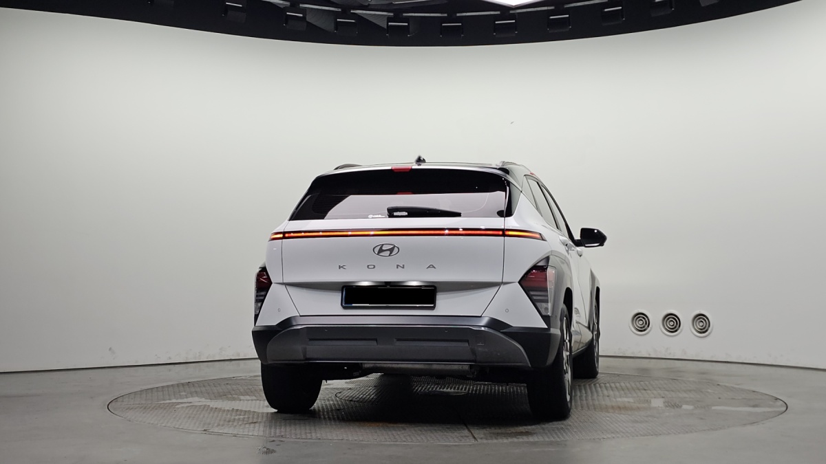 Hyundai Kona, 2023 — фото 4 из 12