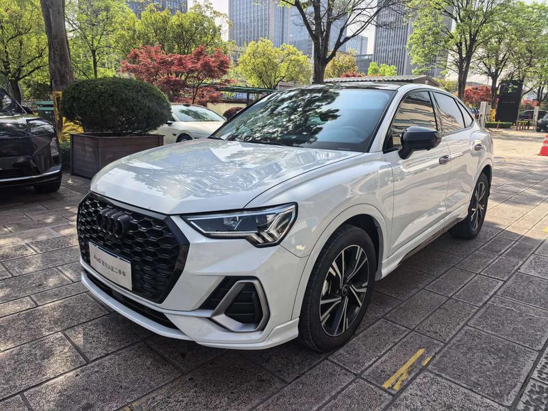 Audi Q3 Sportback, 2023 — купить в Москве под ключ