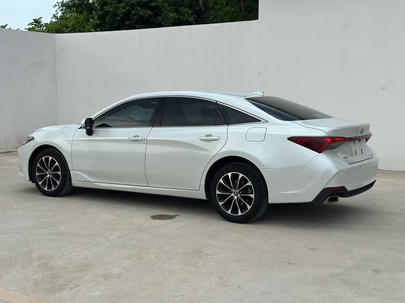 Toyota Avalon, 2023 — фото 4 из 12