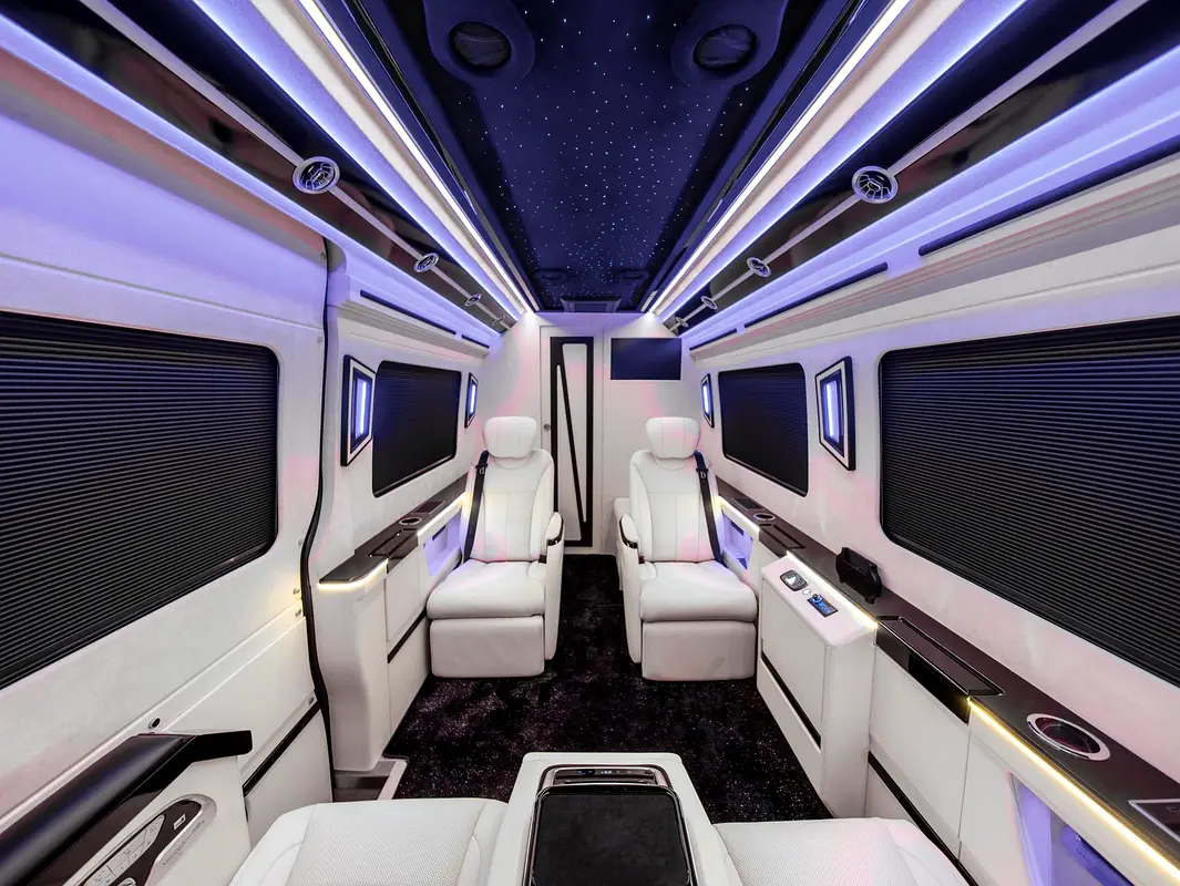 Mercedes-Benz Sprinter, 2023 — фото 5 из 10