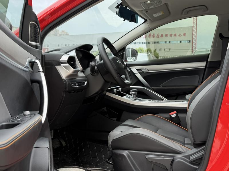 Geely Coolray, 2024 — фото 11 из 12