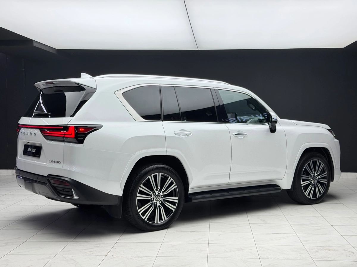 Lexus LX, 2023 — фото 3 из 12