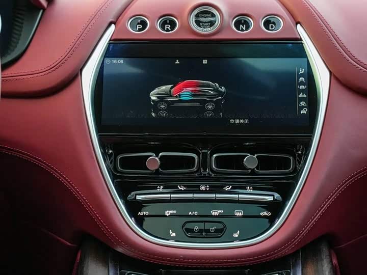 Aston Martin DBX, 2022 — фото 9 из 9