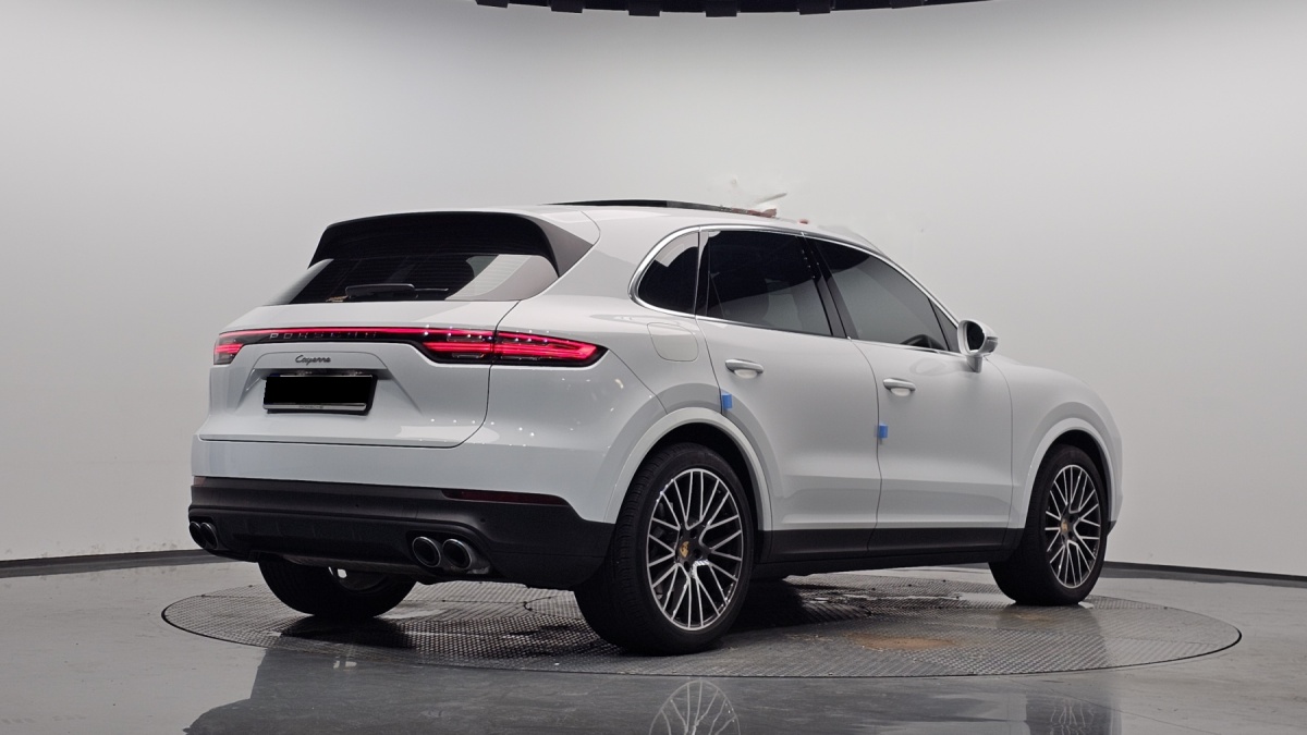Porsche Cayenne, 2022 — фото 2 из 12