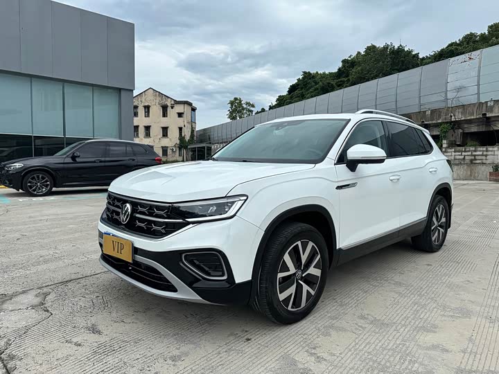 Volkswagen Tayron, 2023 — купить в Орле под ключ