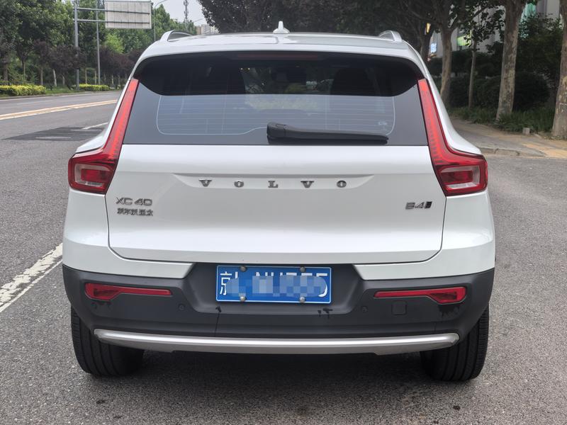 Volvo XC40, 2022 — фото 5 из 12