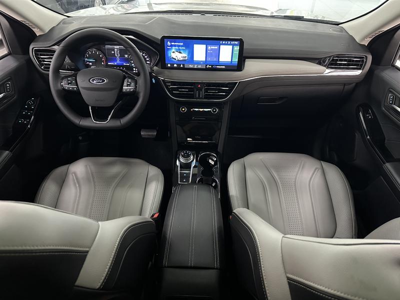 Ford Escape, 2022 — фото 10 из 12