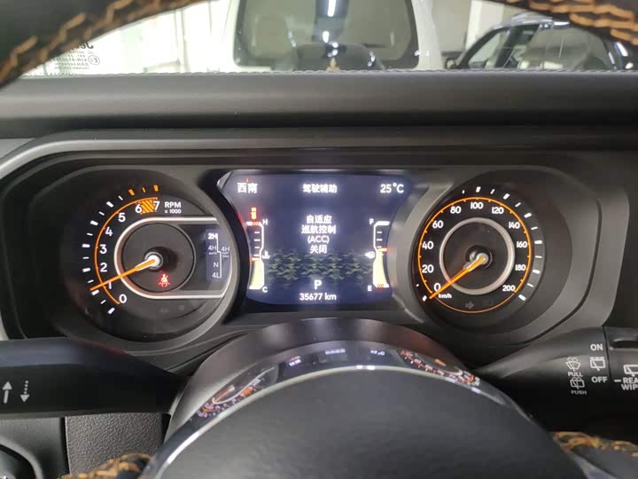 Jeep Wrangler, 2023 — фото 8 из 9